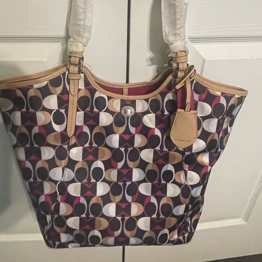 BRAND NEW Vintage Coach bag. Never used, tags intact.